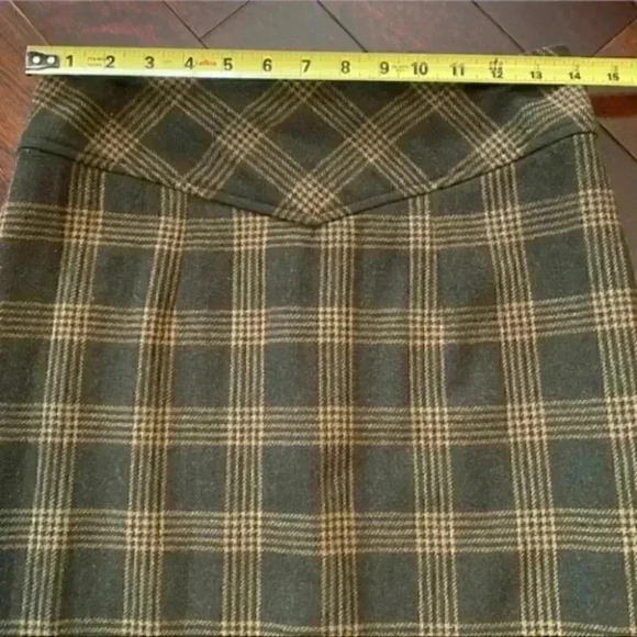 Banana Republic Pencil  Skirt Wool Tartan Plaid Kick Pleat Brown Tan Size 0 - Picture 8 of 14